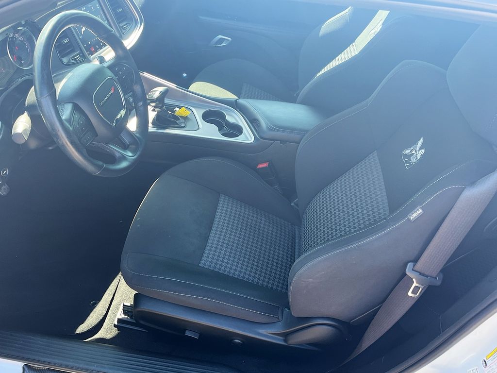 Used 2022 White Dodge R/T Scat Pack image 22