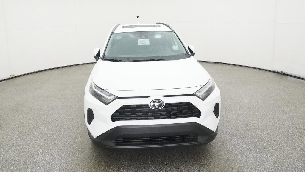 Thumbnail: 2025 Toyota RAV4 - 32