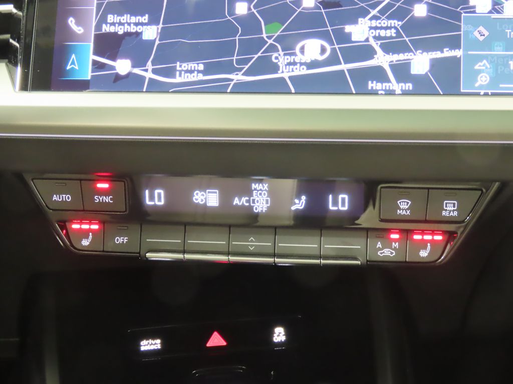 Thumbnail: 2025 Audi Q4 e-tron - 18