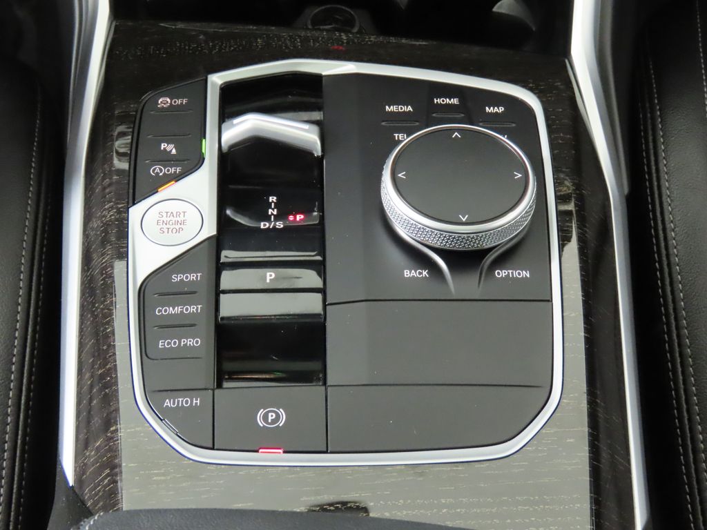 Thumbnail: 2024 BMW 3 Series - 22