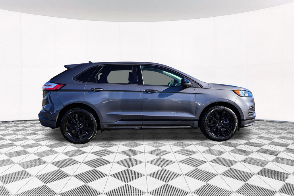 2022 Ford Edge SE 7