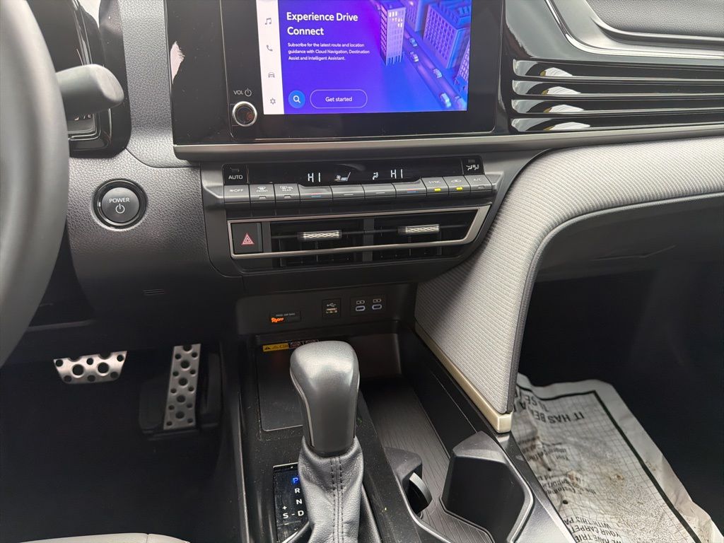 Thumbnail: 2025 Toyota Camry - 15