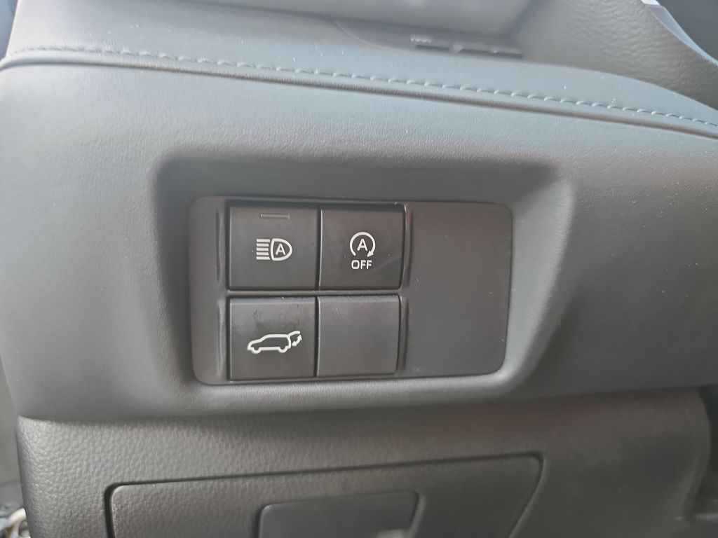 Used 2023 Toyota Highlander SUV
