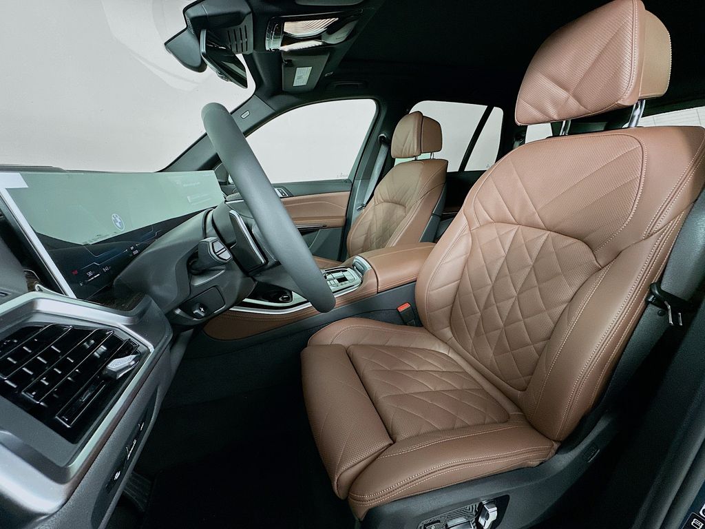 Thumbnail: 2026 BMW X5 - 16