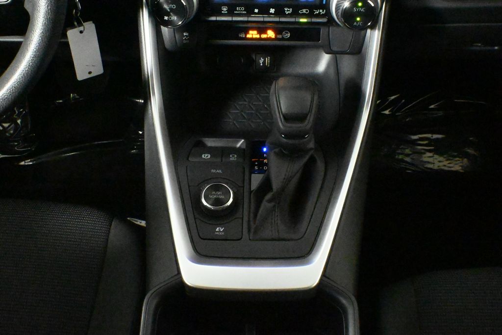 Thumbnail: 2023 Toyota RAV4 - 25