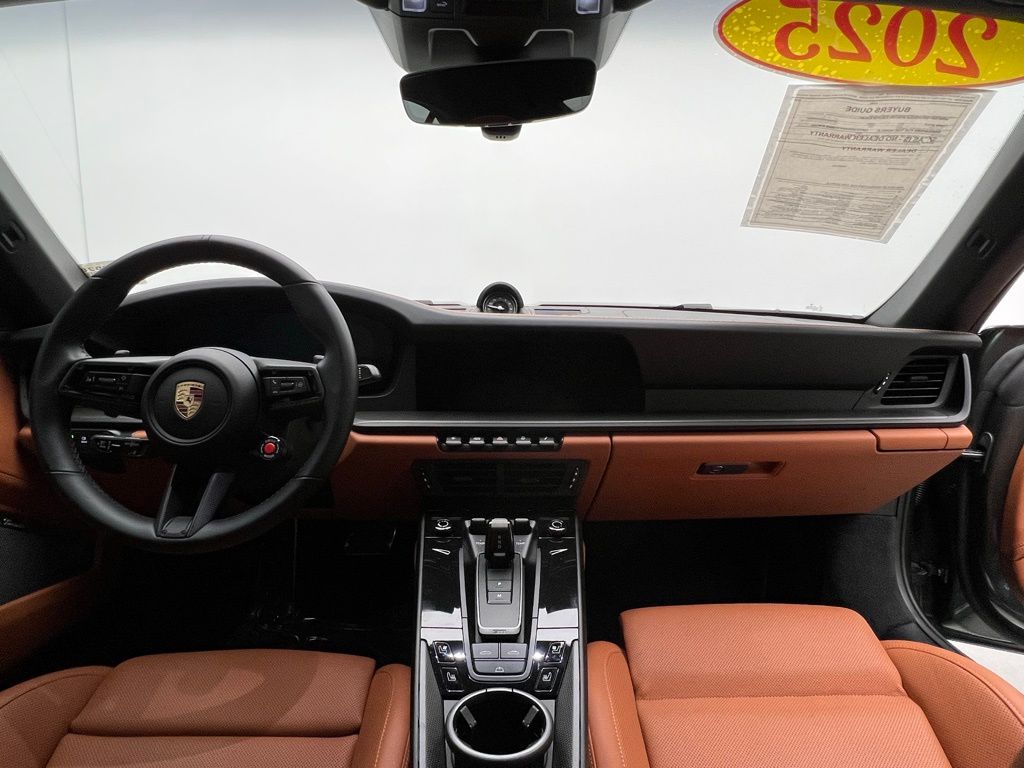 Thumbnail: 2025 Porsche 911 - 6