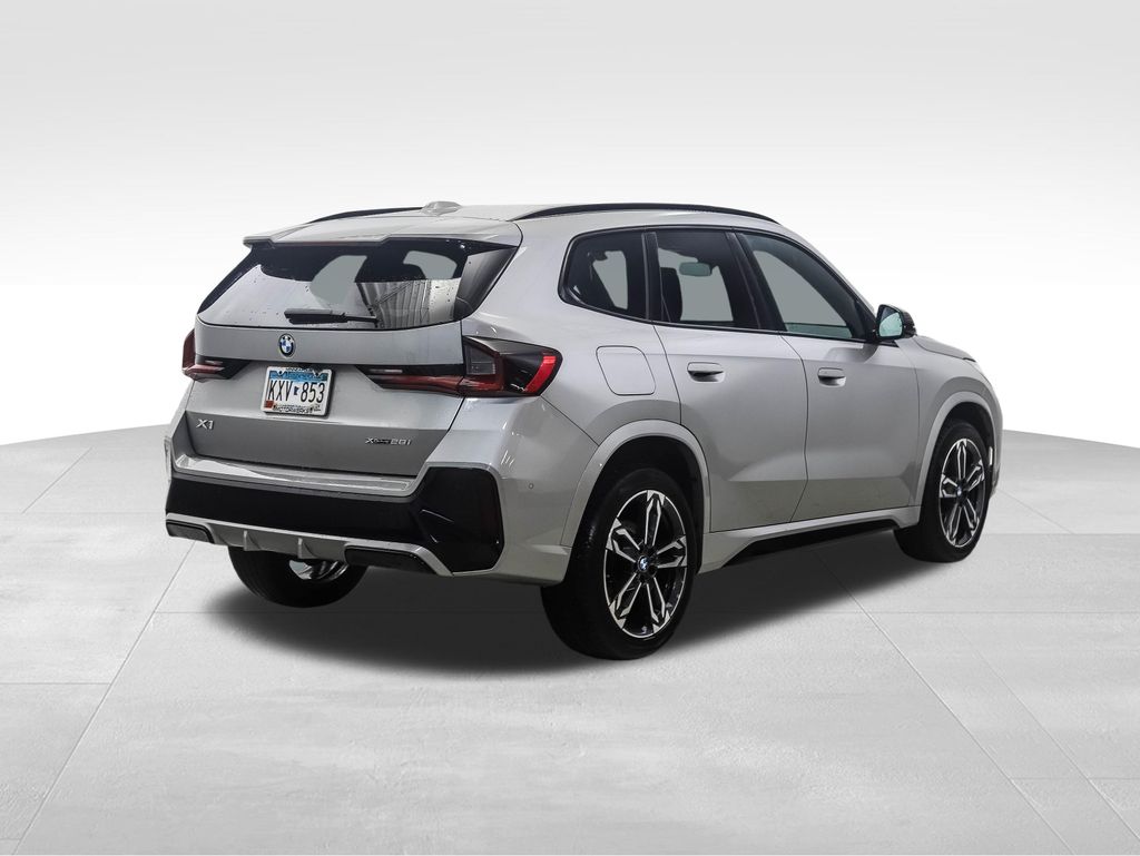 Thumbnail: 2023 BMW X1 - 5