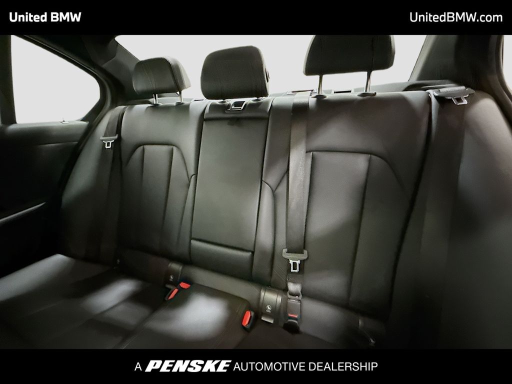 Thumbnail: 2025 BMW 3 Series - 13