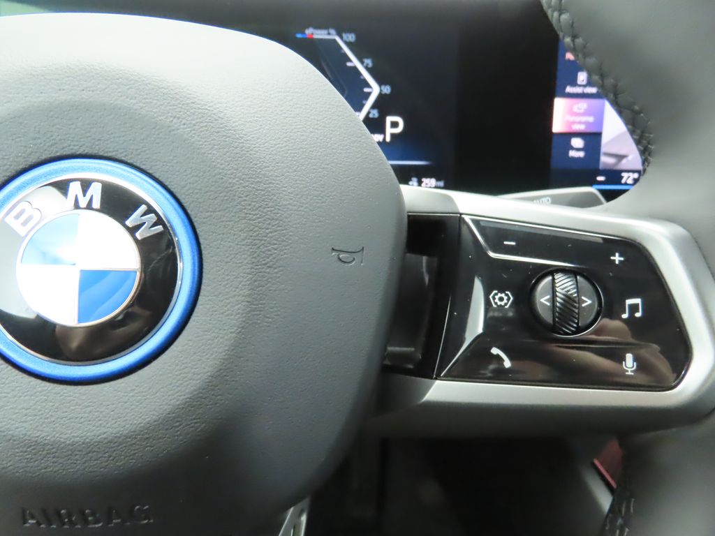 2025 BMW i5 eDrive40 12