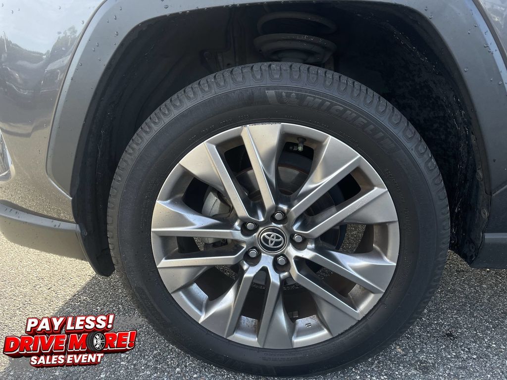 Used 2021 Toyota RAV4 SUV