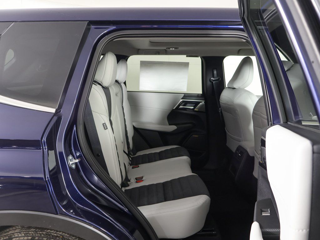 New 2026 Blue Mitsubishi SE image 34