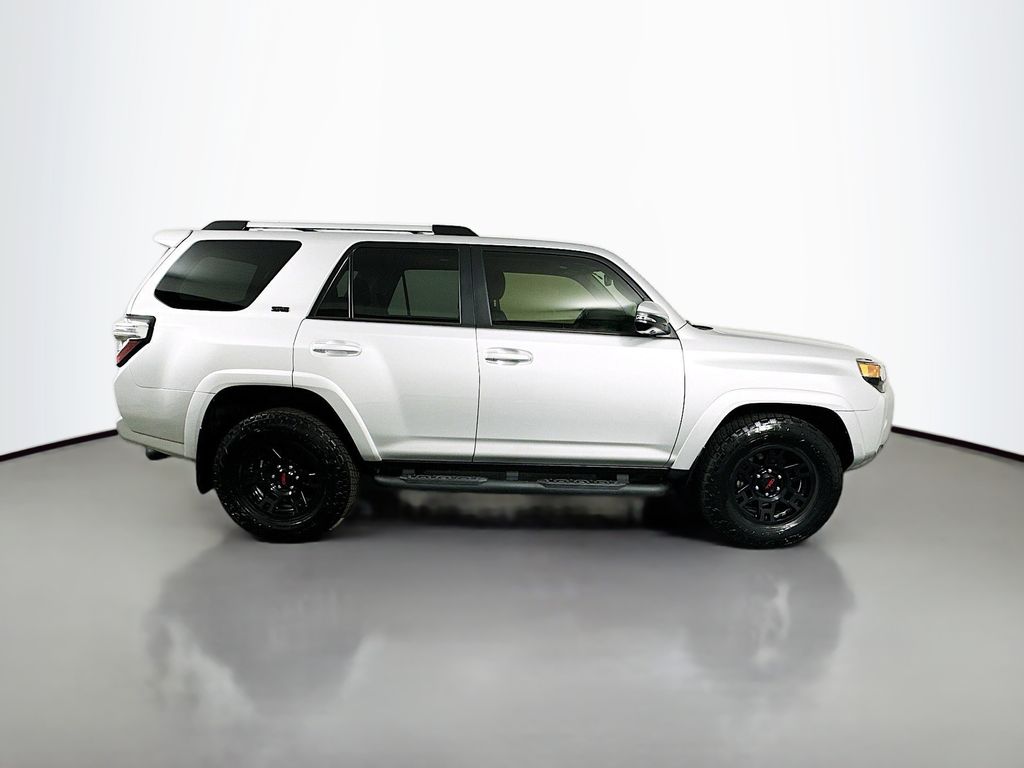 2023 Toyota 4Runner SR5 4