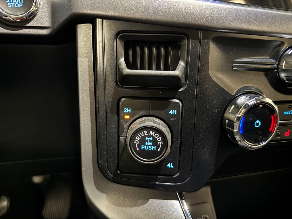 New 2026 White Ford XLT image 32