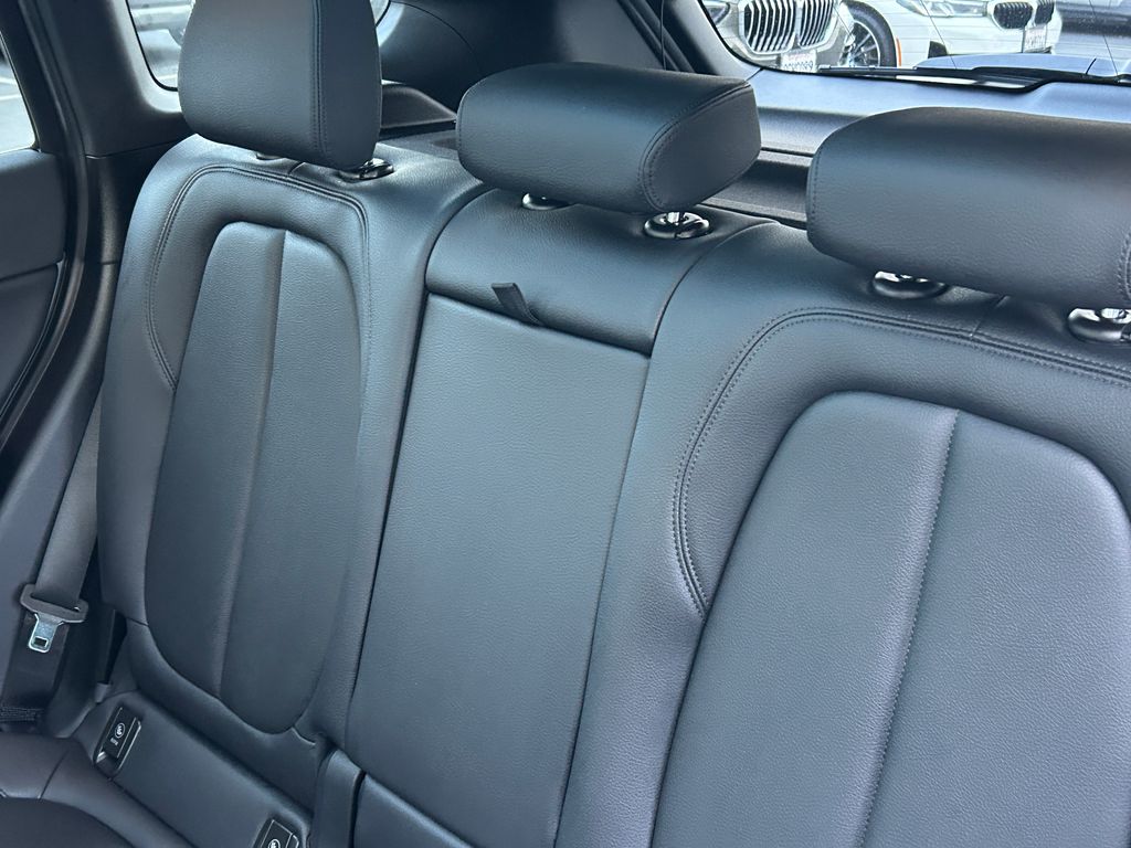 Thumbnail: 2019 BMW X1 - 32