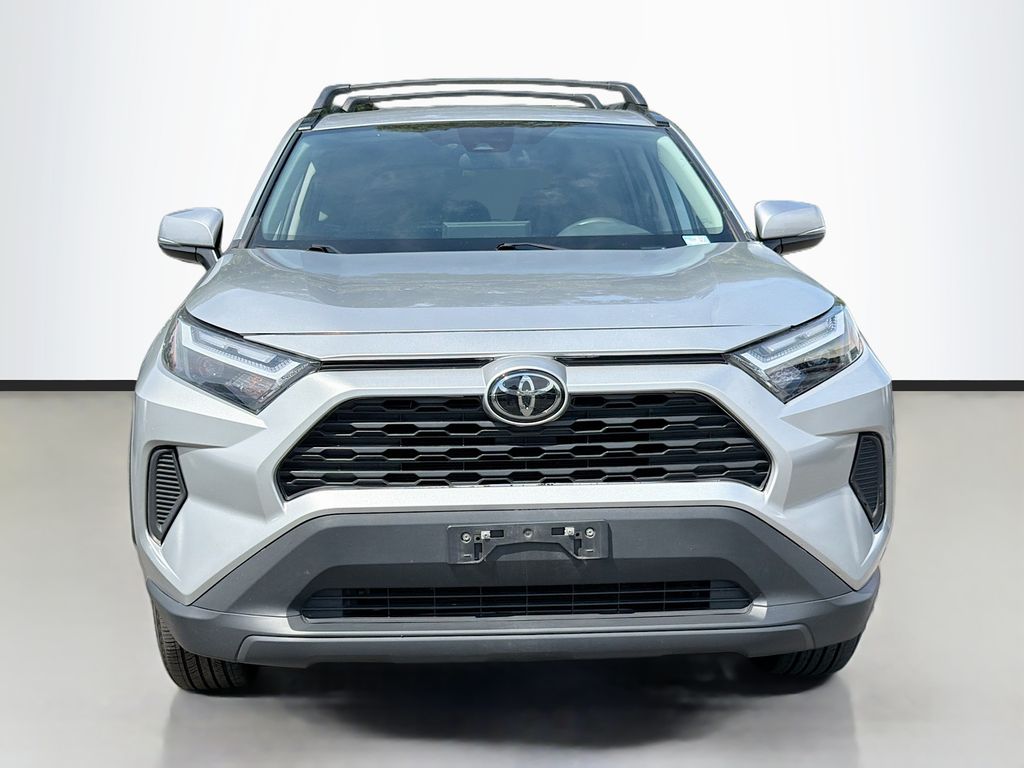 Used 2023 Silver Toyota XLE image 3