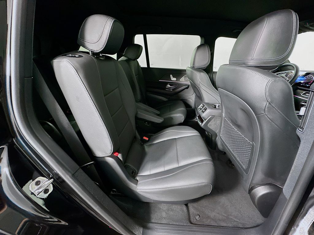 Thumbnail: 2025 Mercedes-Benz GLS - 29