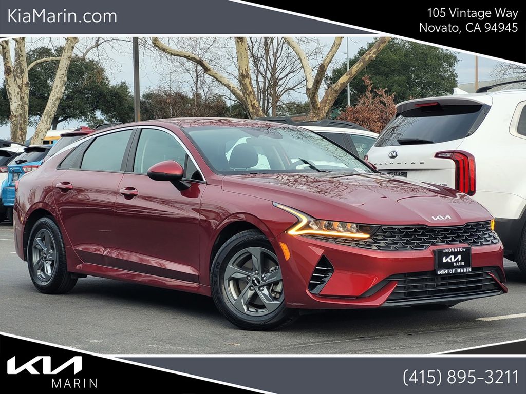 2022 Kia K5 LX FWD