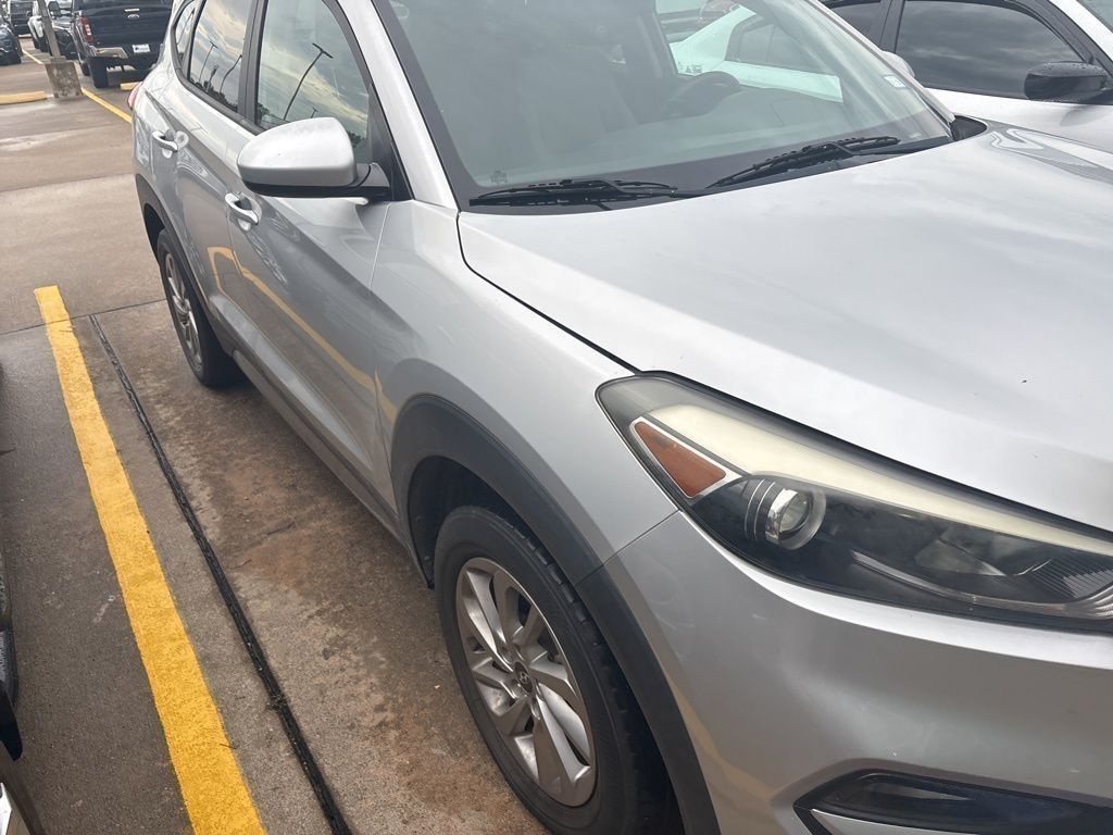 2017 Hyundai Tucson SE Silver at Baytown Hyundai