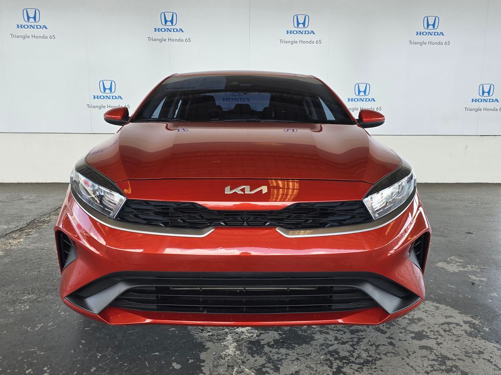 Thumbnail: 2023 Kia Forte - 16