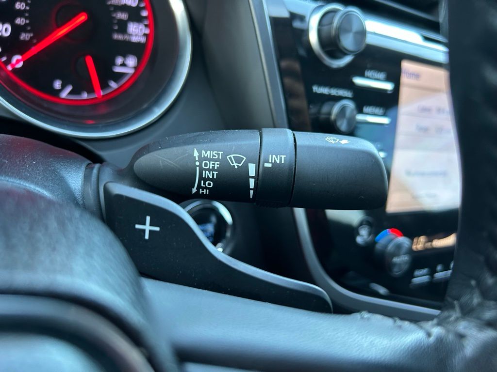 Thumbnail: 2019 Toyota Camry - 21
