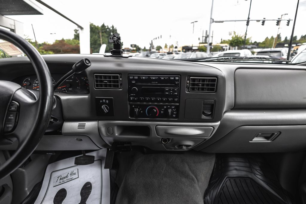 2002 Ford F-250SD XLT thumbnail 21