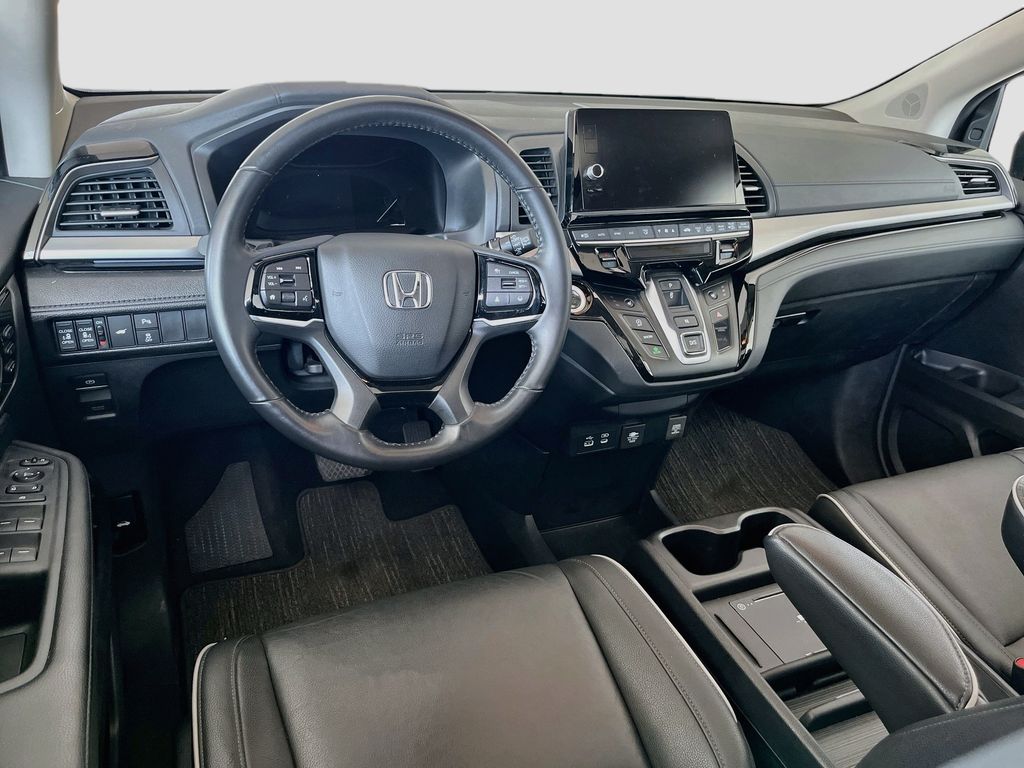 Used 2025 Gray Honda Touring image 24