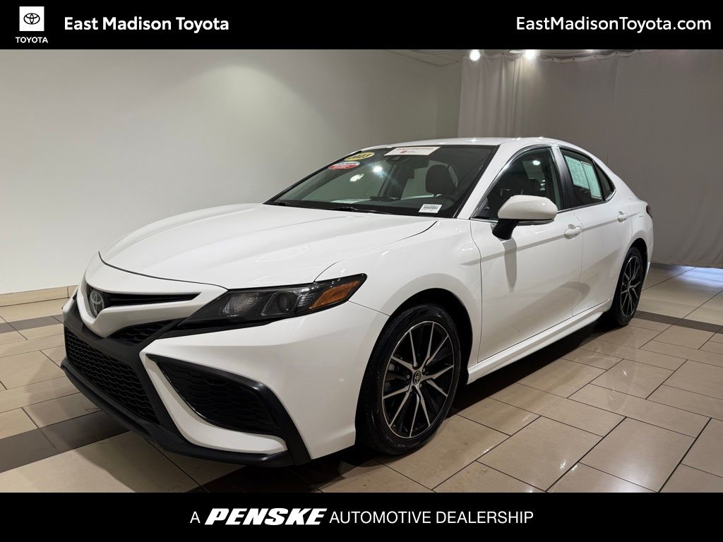 2023 Toyota Camry SE -
                Madison, WI