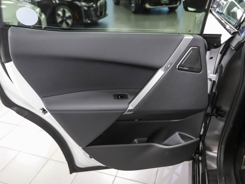 Thumbnail: 2025 BMW iX - 19