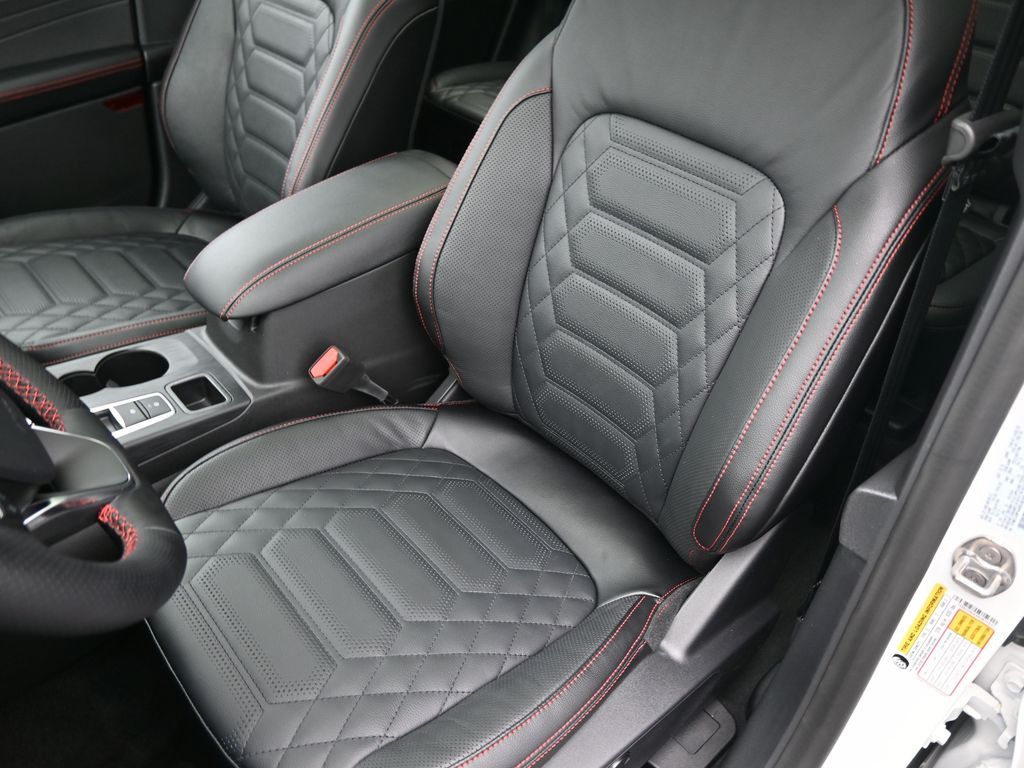 2024 Ford Escape ST-Line Elite