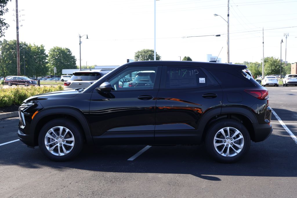 Thumbnail: 2026 Chevrolet TrailBlazer - 4