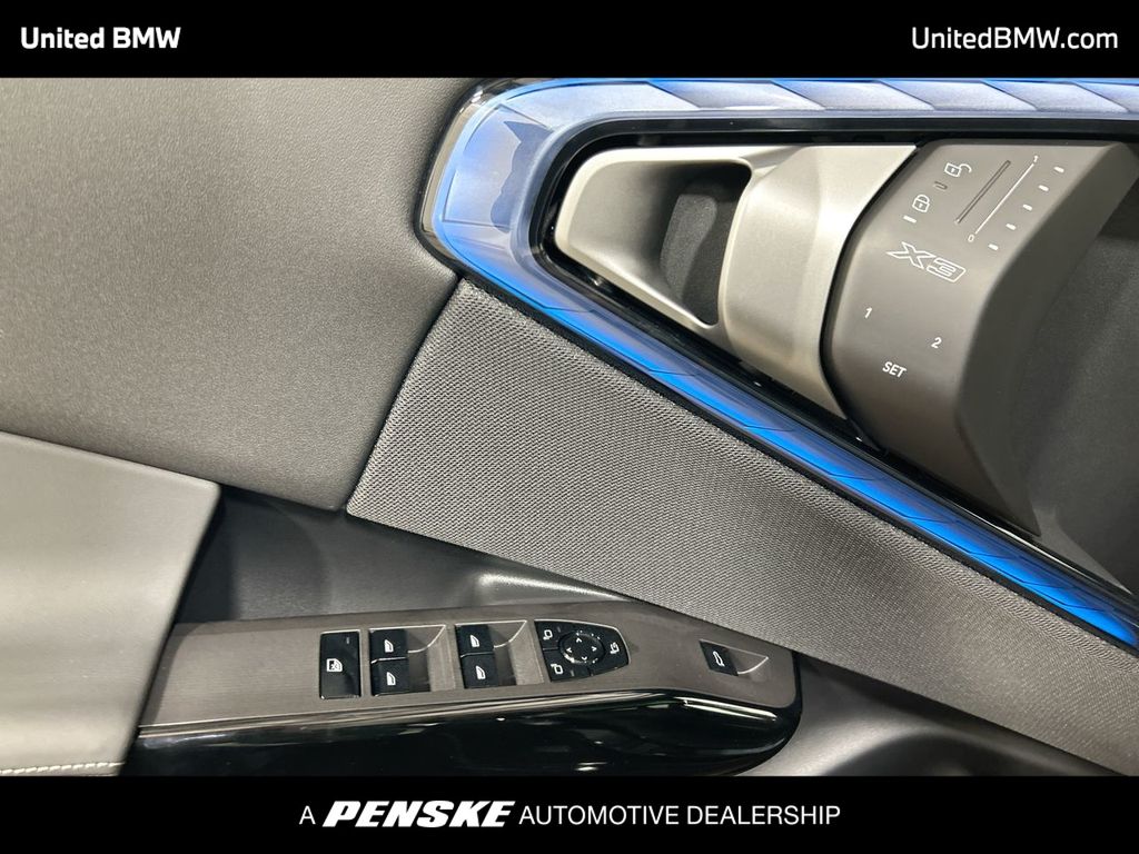 Thumbnail: 2026 BMW X3 - 11