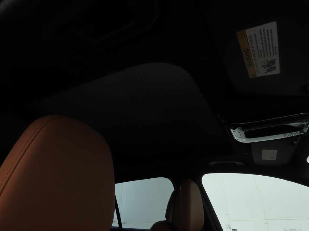 Thumbnail: 2026 Mercedes-Benz GLC - 20