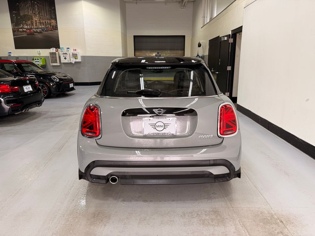 2023 MINI Cooper Base 4