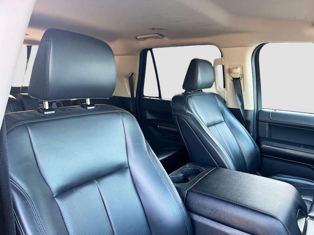 Used 2024 Black Ford XLT image 29