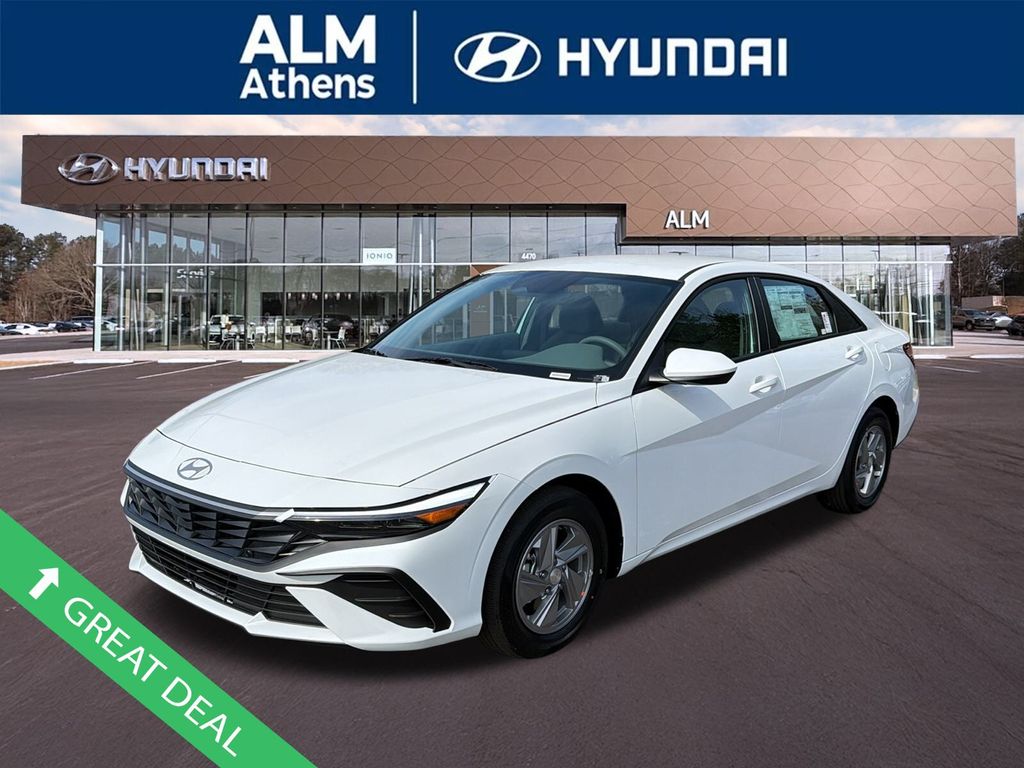 2026 Hyundai ELANTRA SE