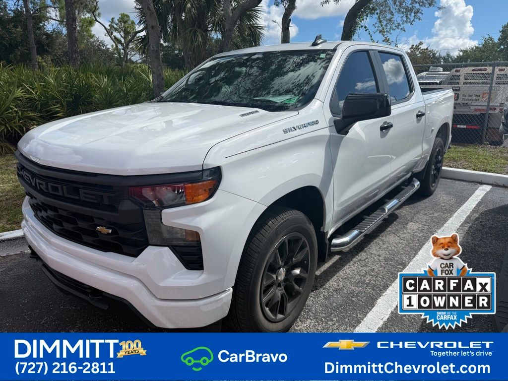 Summit White 2025 Chevrolet Silverado 1500 Pickup Truck 4X2 8-Speed Automatic