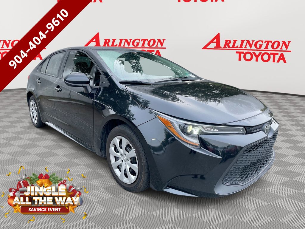 2022 Toyota Corolla LE's photo