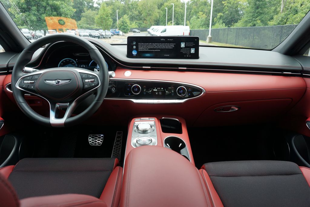 Thumbnail: 2024 Genesis GV70 - 15