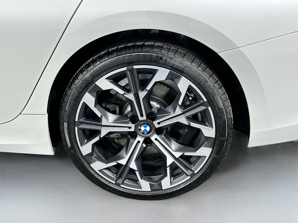 Thumbnail: 2026 BMW 3 Series - 23