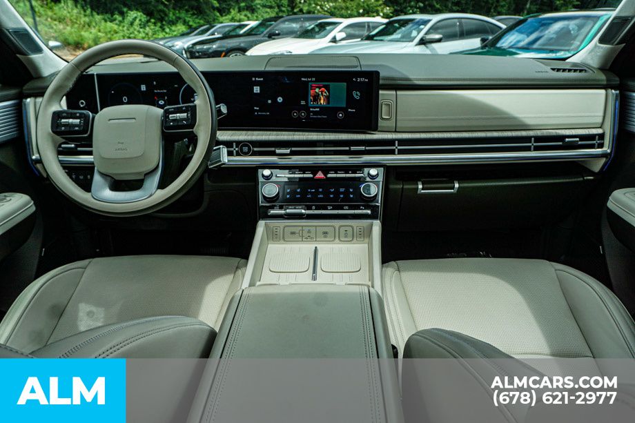 Used 2025 Gray Hyundai Calligraphy image 27