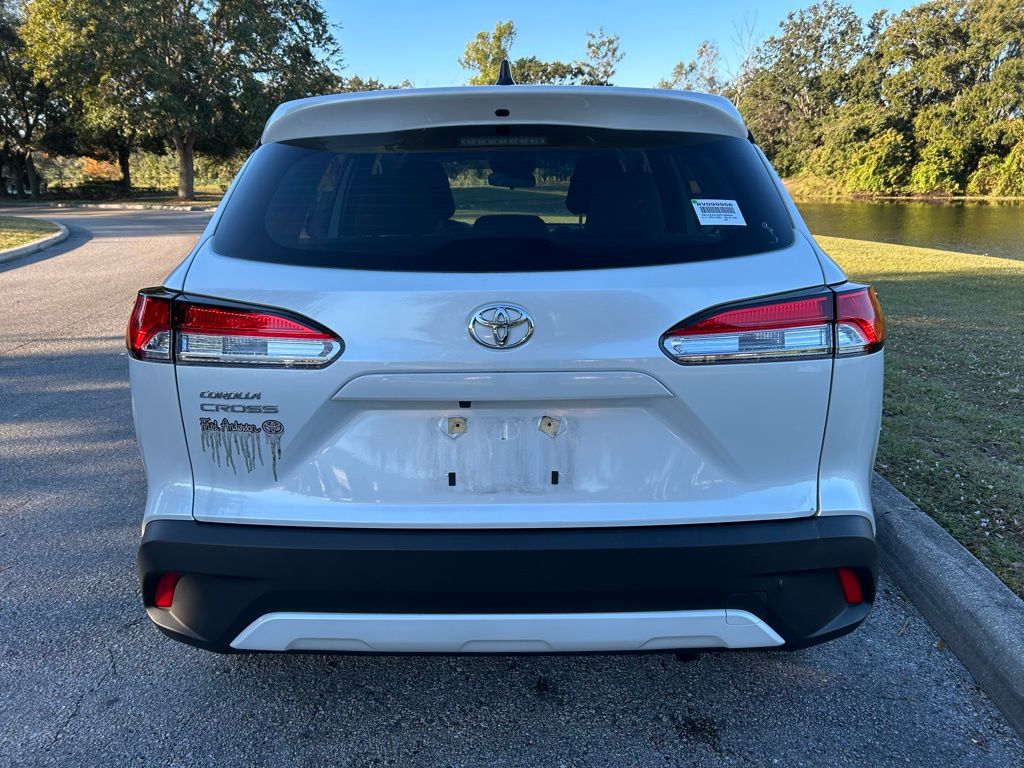 Thumbnail: 2024 Toyota Corolla Cross - 4