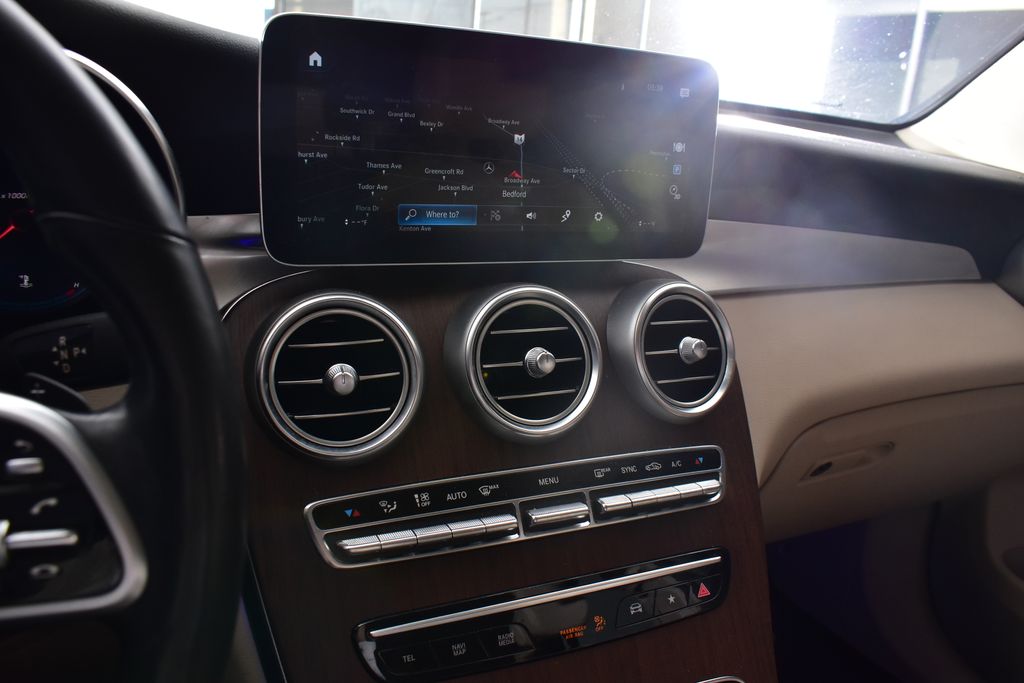 Thumbnail: 2022 Mercedes-Benz GLC - 19