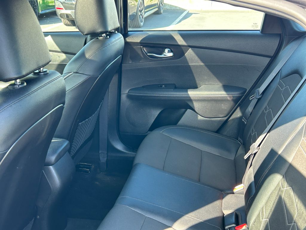 2023 Kia Forte GT-Line 29