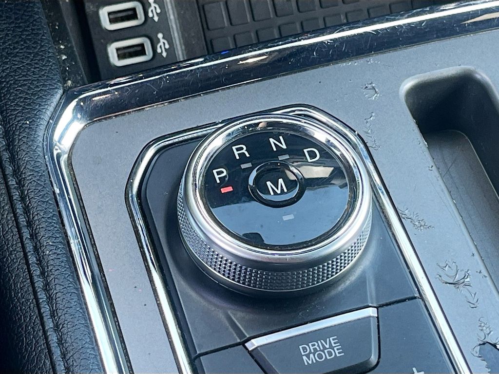 Used 2019 Gray Ford XLT image 17