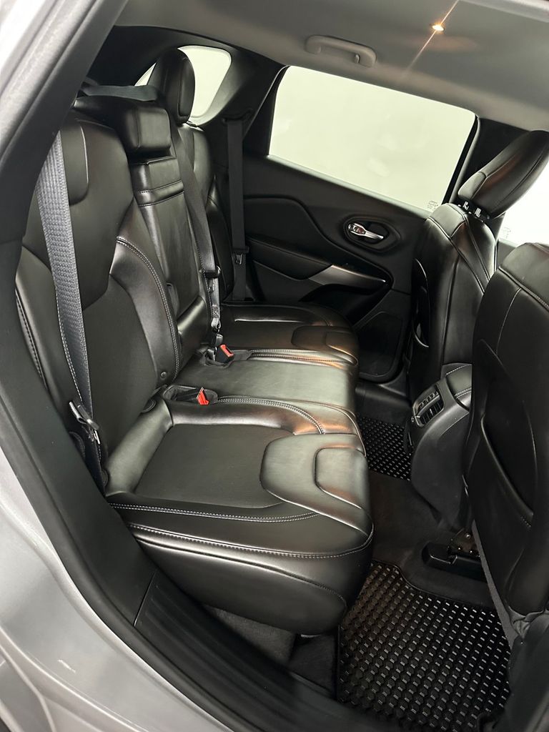 used 2019 Jeep Cherokee car, priced at $15,985