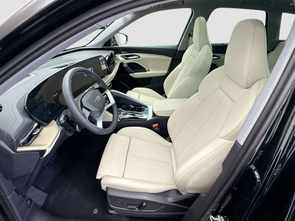 Thumbnail: 2025 Audi Q5 - 18