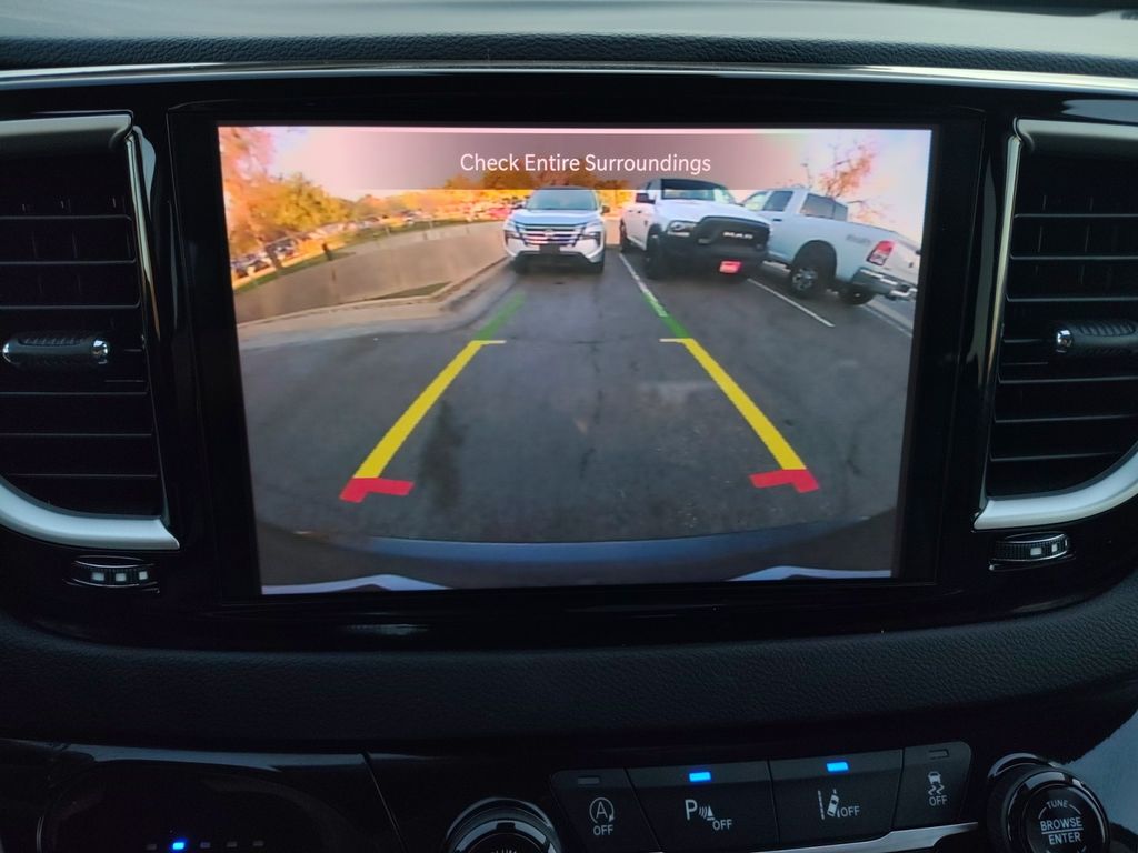 Used Car 2023 Chrysler Pacifica  Touring L For Sale Under $30,000 In Austin, Texas