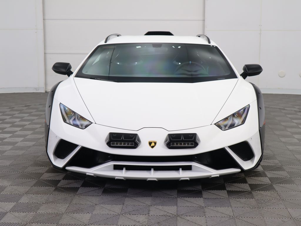 2024 Lamborghini Huracan Sterrato 2