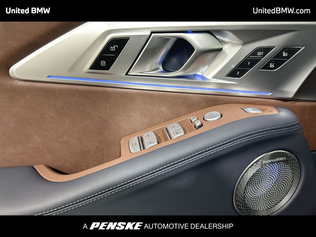 Thumbnail: 2026 BMW XM - 11