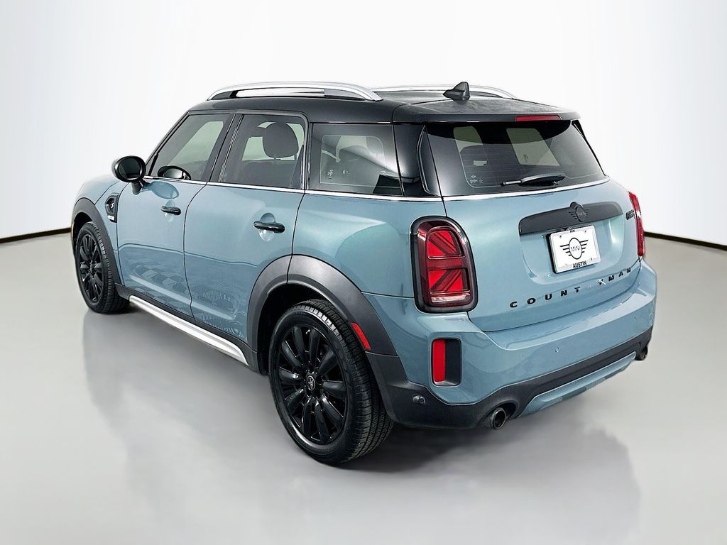 2022 MINI Cooper Countryman Iconic 7